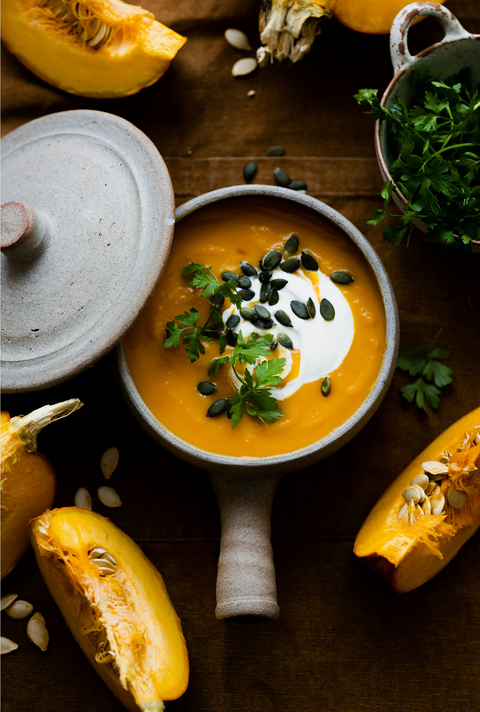 Kürbissuppe mit griechischem Twist 